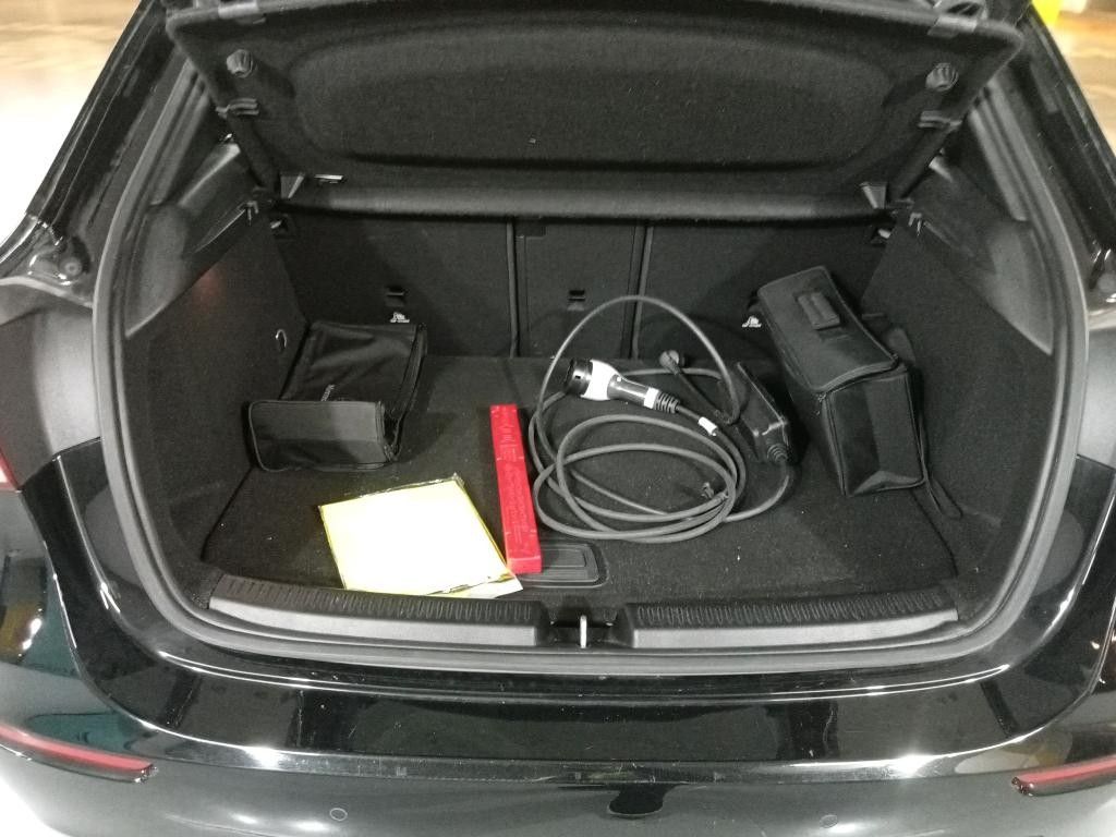 mercedes-benz-classe-a-2022-hibrido-a-gasolina-1332cc