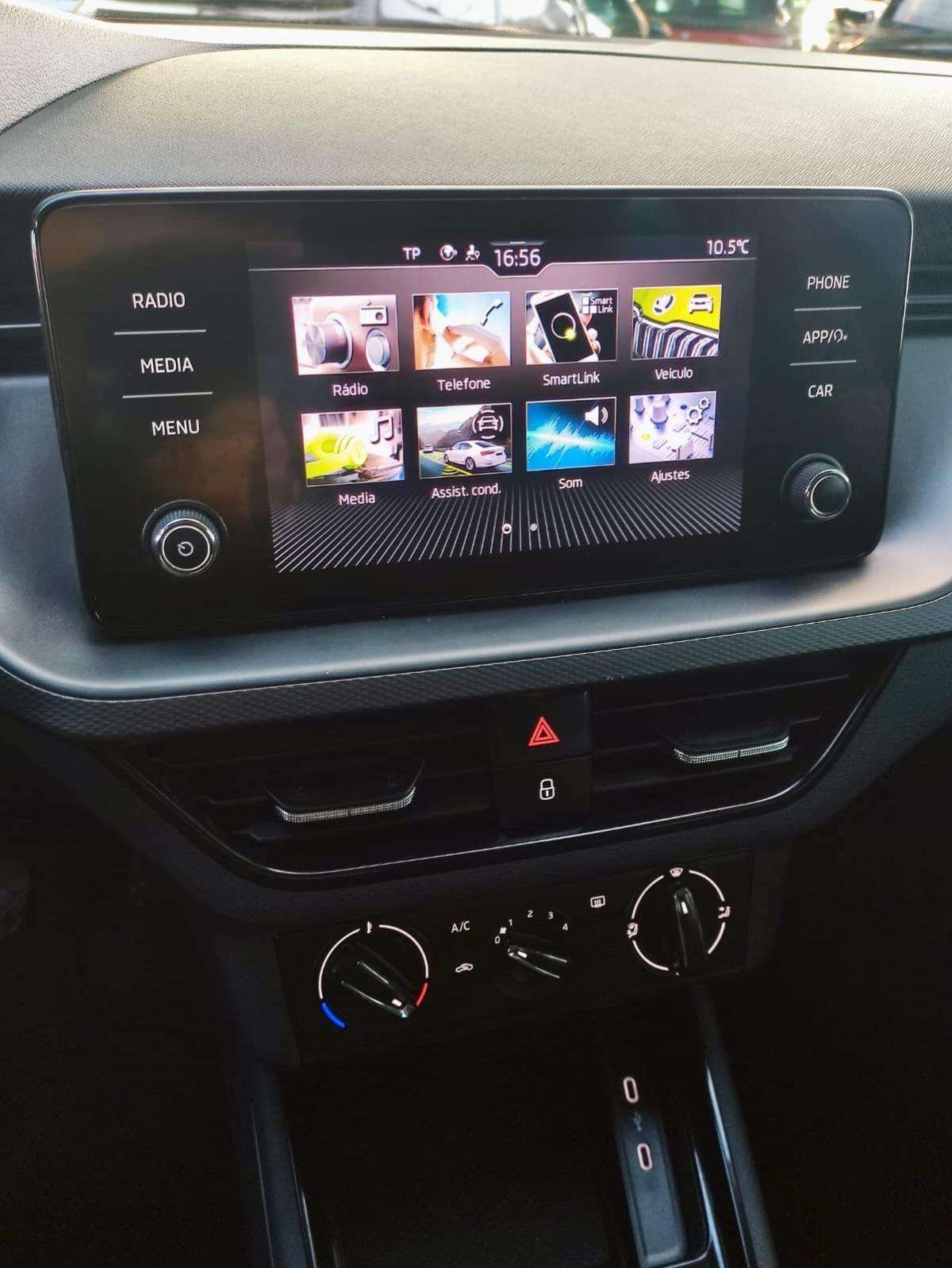 skoda-kamiq-2022-gasolina-999cc