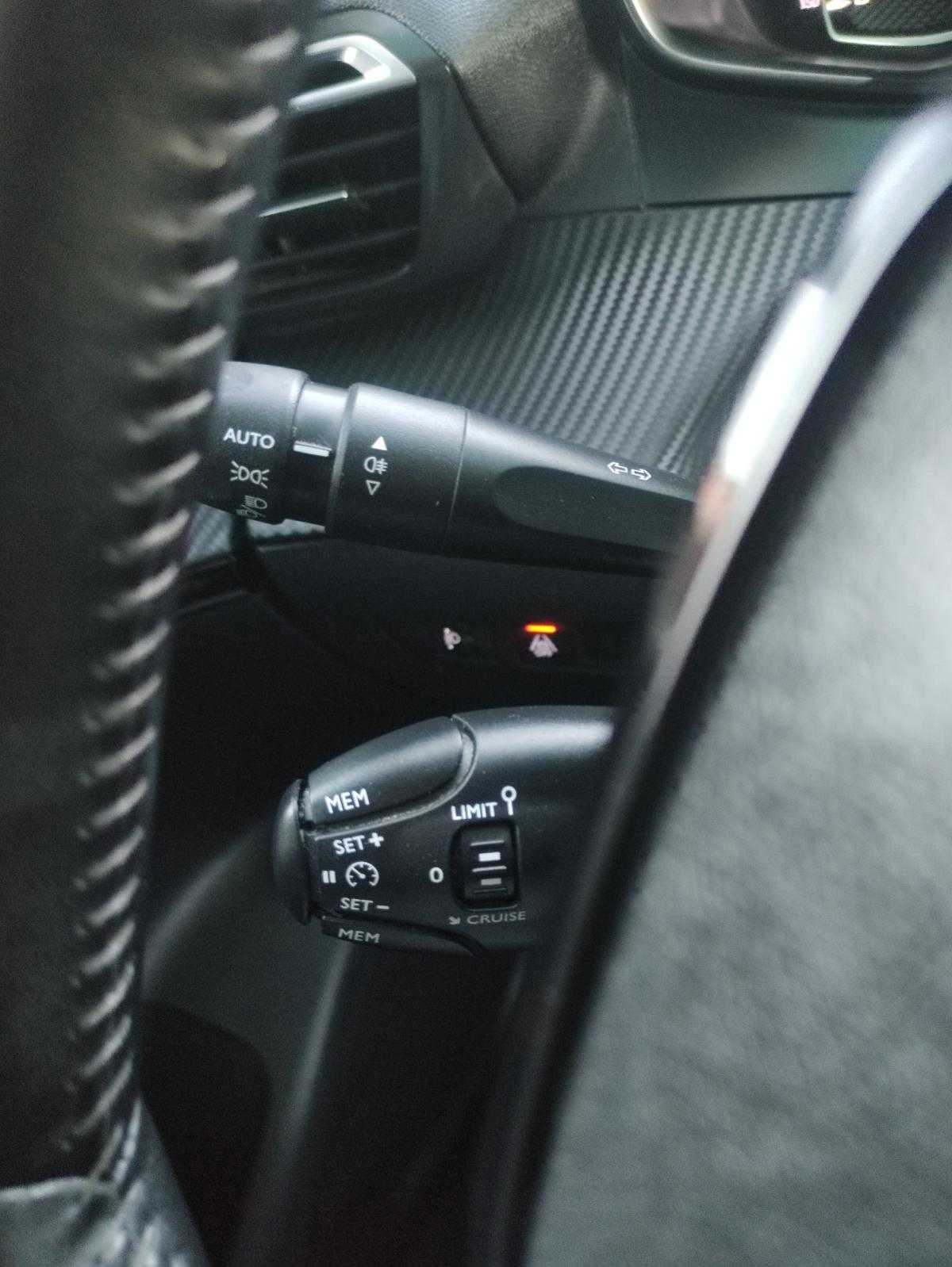 peugeot-2008-2020-diesel-1499cc