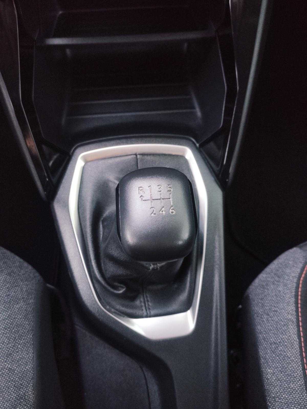 peugeot-2008-2020-diesel-1499cc