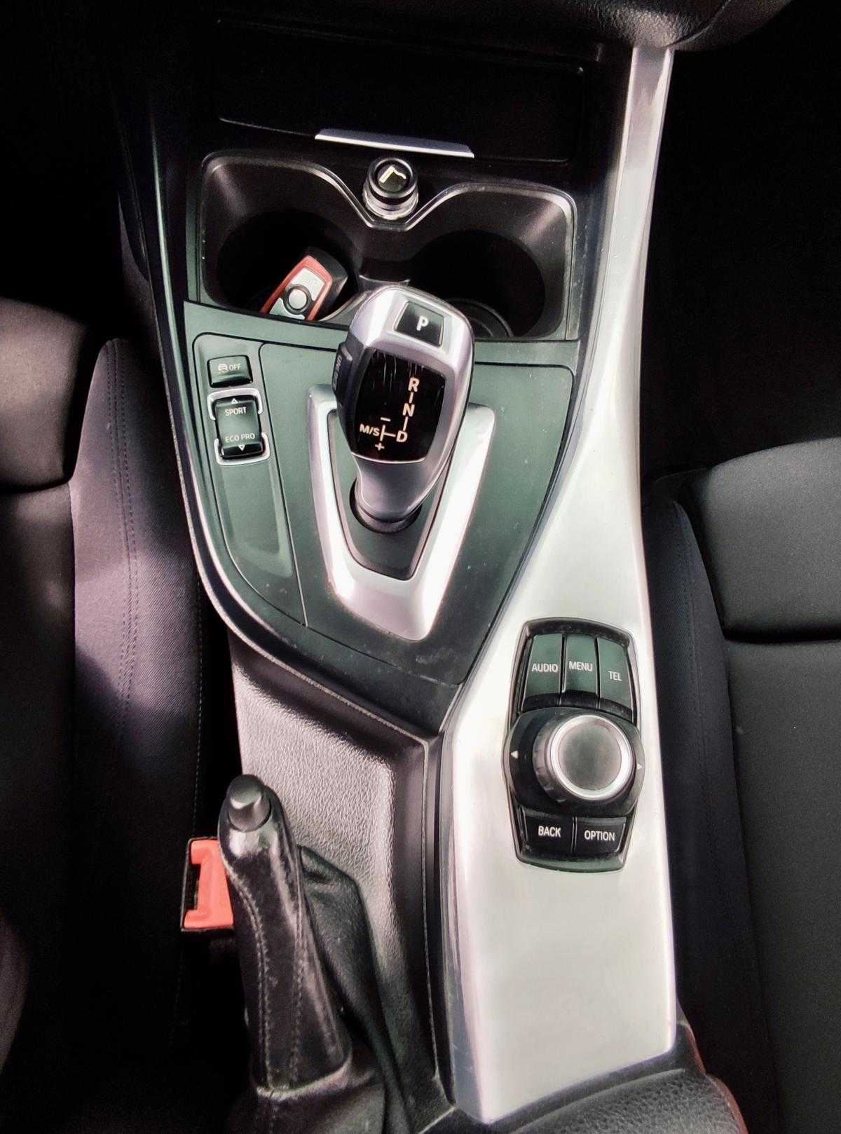 bmw-serie-1-118d-2014-diesel-1995cc