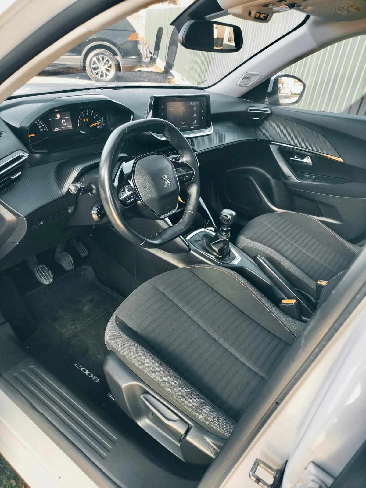 peugeot-2008-2021-diesel-1499cc