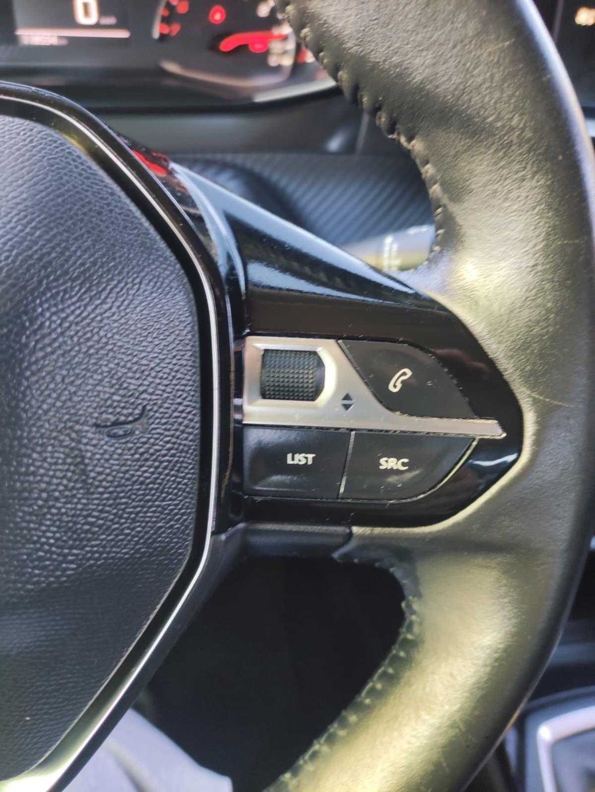 peugeot-2008-2021-diesel-1499cc