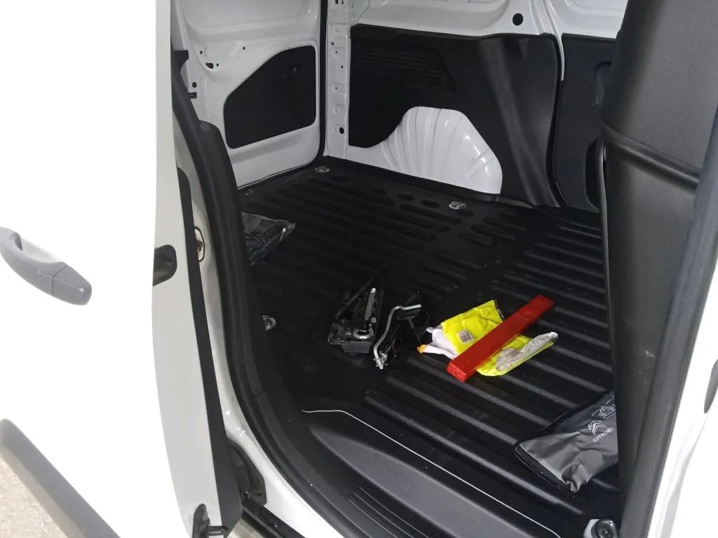 citroen-berlingo-2021-diesel-1499cc