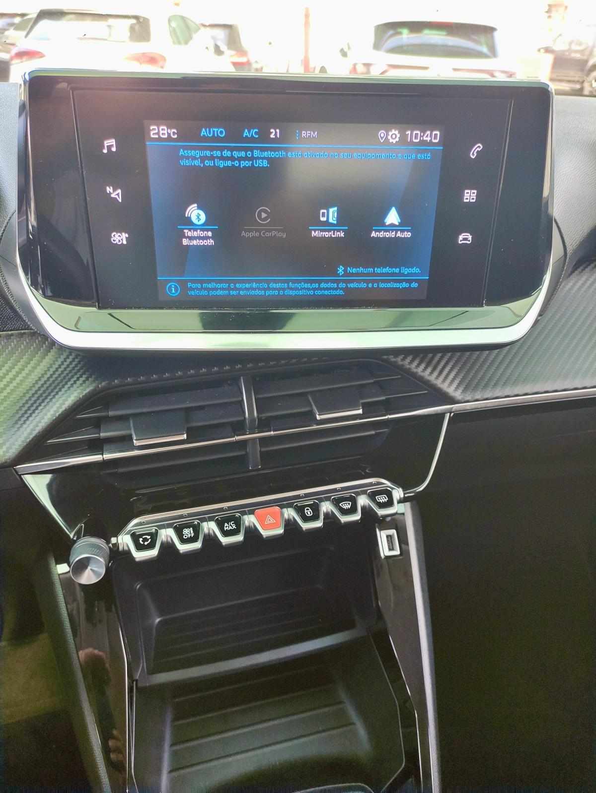 peugeot-2008-2021-diesel-1499cc