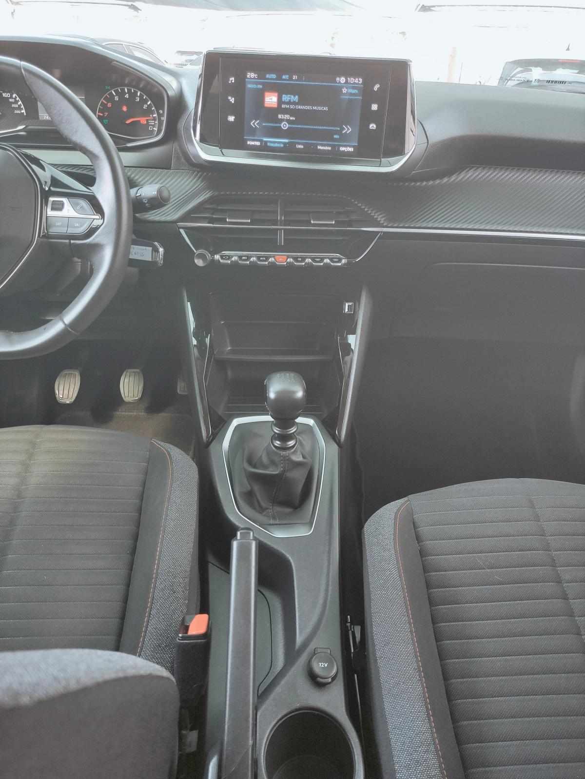 peugeot-2008-2021-diesel-1499cc