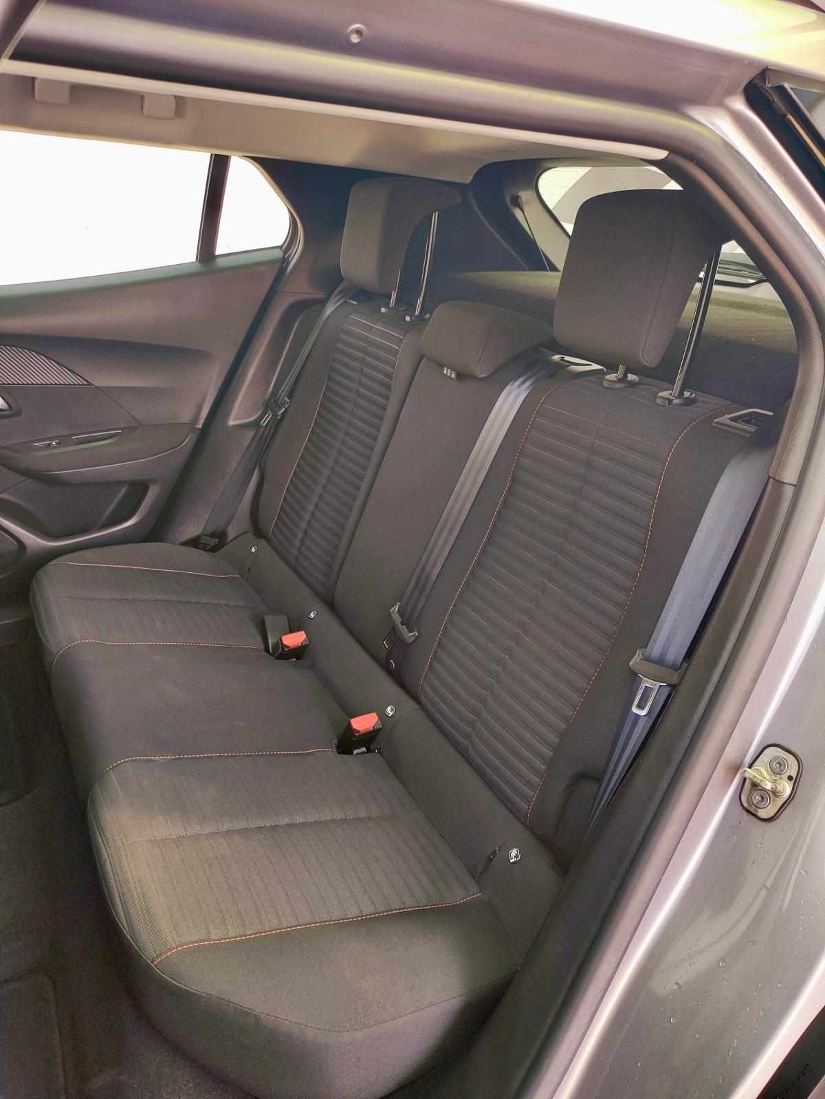 peugeot-2008-2021-diesel-1499cc