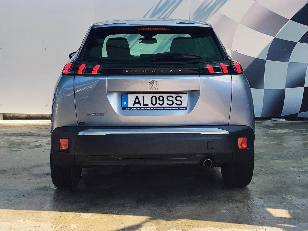 peugeot-2008-2021-diesel-1499cc