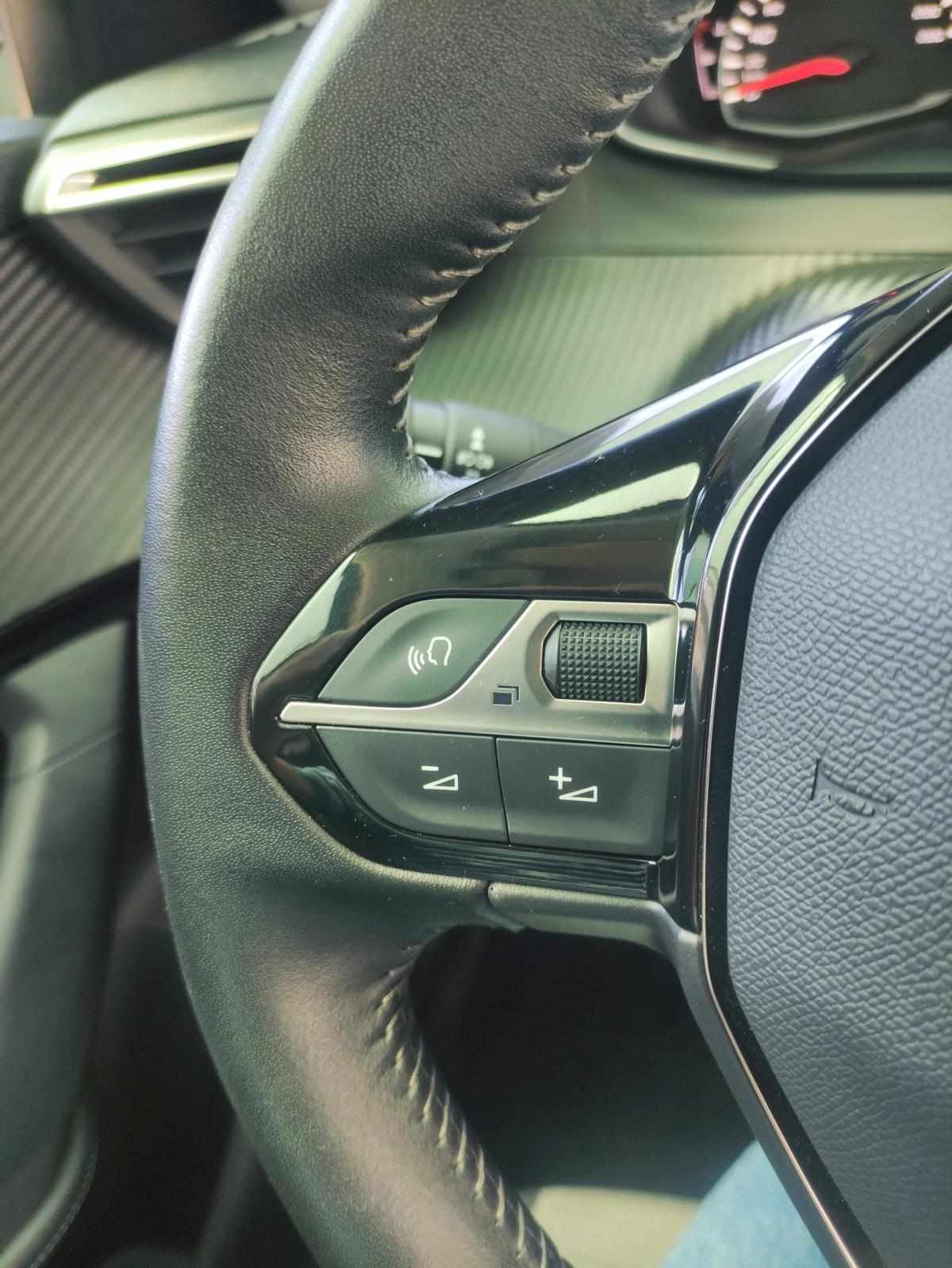 peugeot-2008-2021-diesel-1499cc