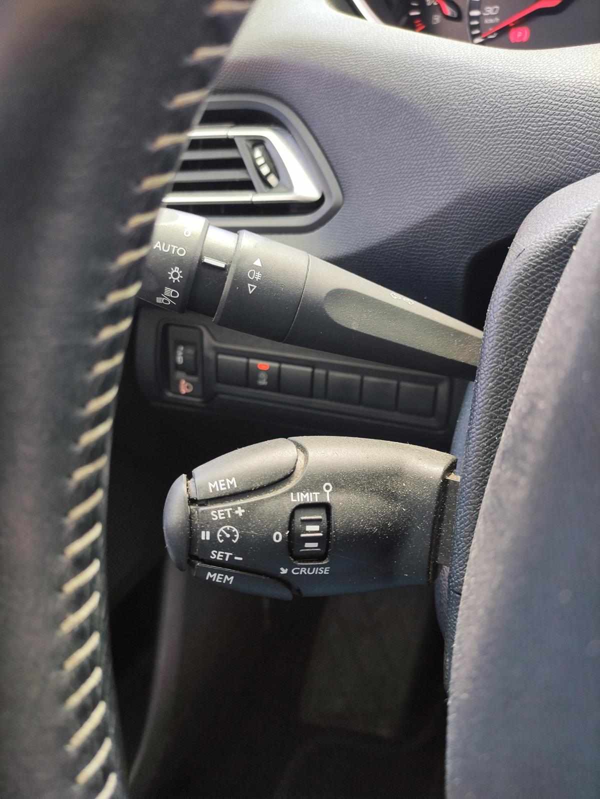 peugeot-308-2019-diesel-1499cc
