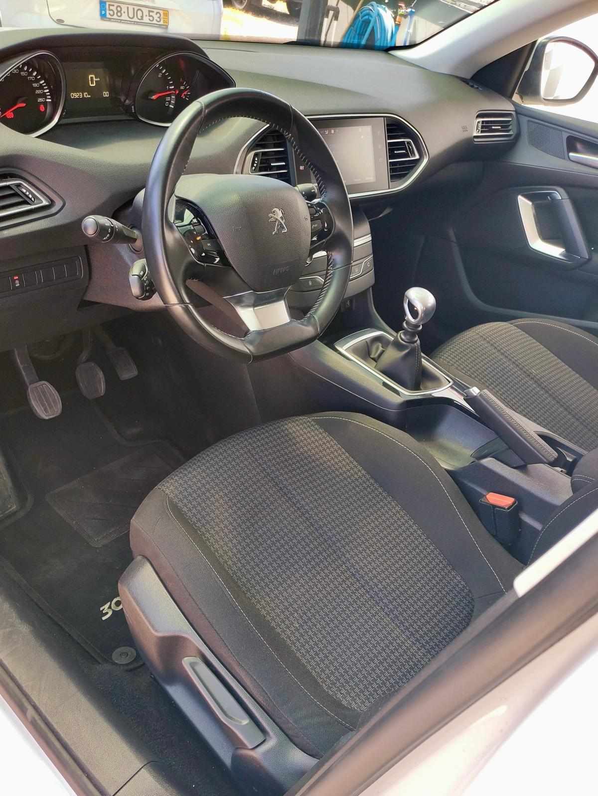 peugeot-308-2019-diesel-1499cc