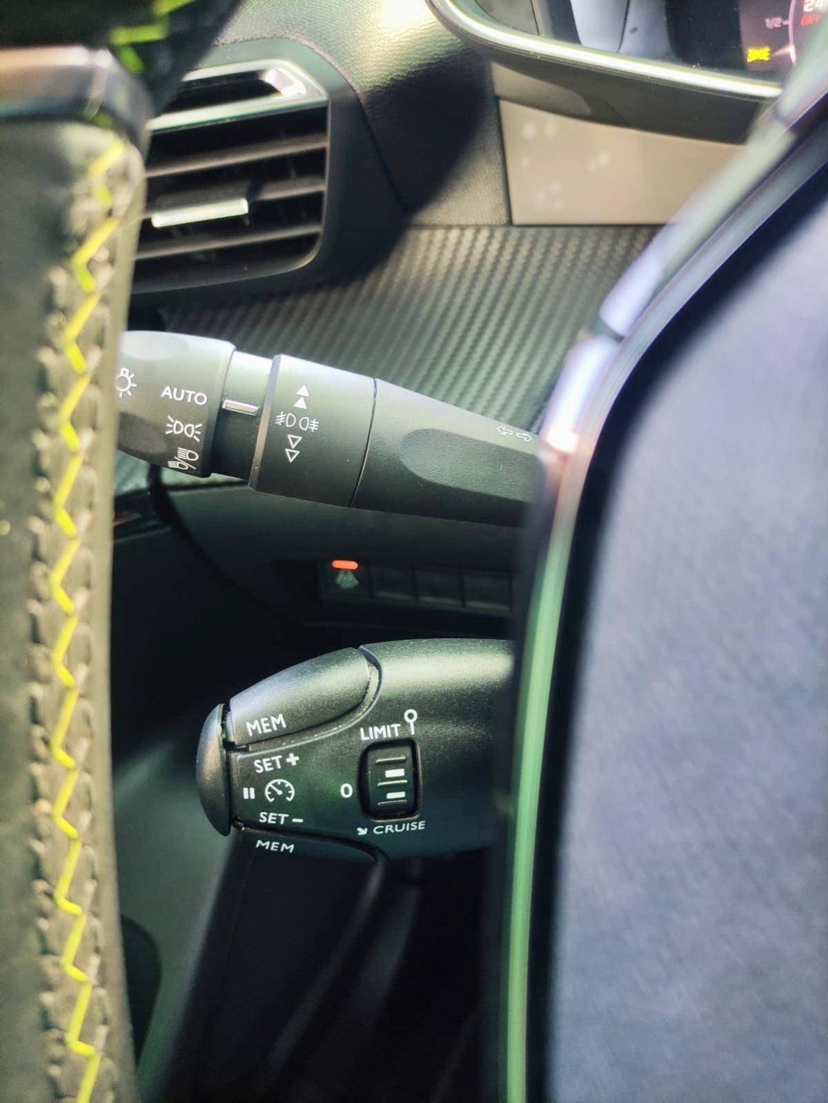 peugeot-2008-2021-diesel-1499cc