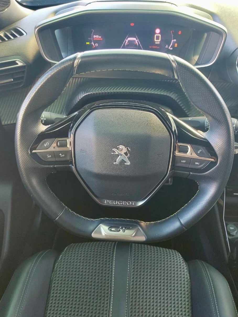 peugeot-2008-2021-diesel-1499cc