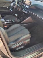 peugeot-2008-2021-diesel-1499cc
