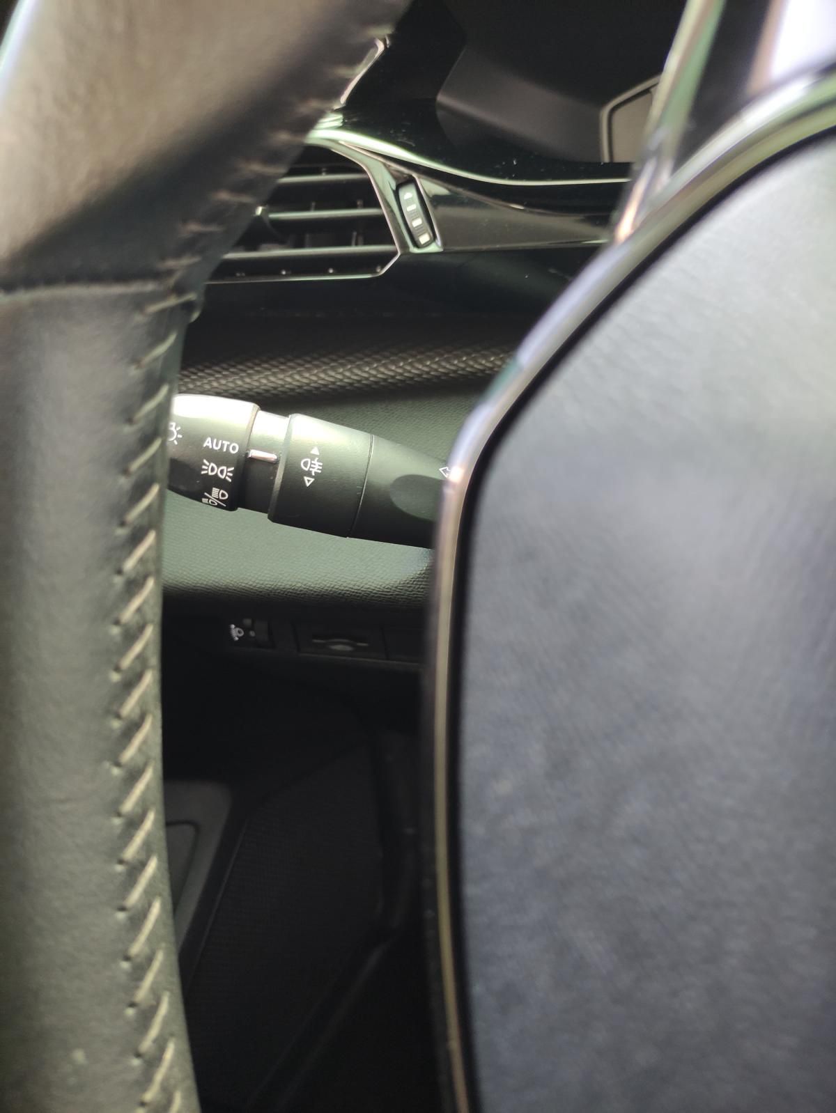 peugeot-308-sw-2022-diesel-1499cc
