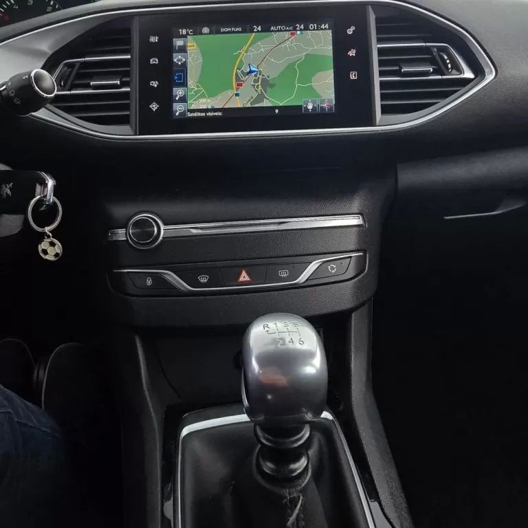 peugeot-308-2015-diesel-1560cc