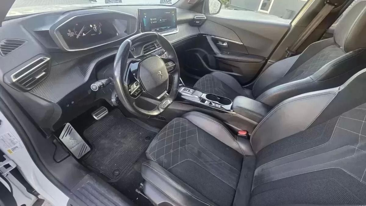 peugeot-e-2008-2022-eletrico-0cc