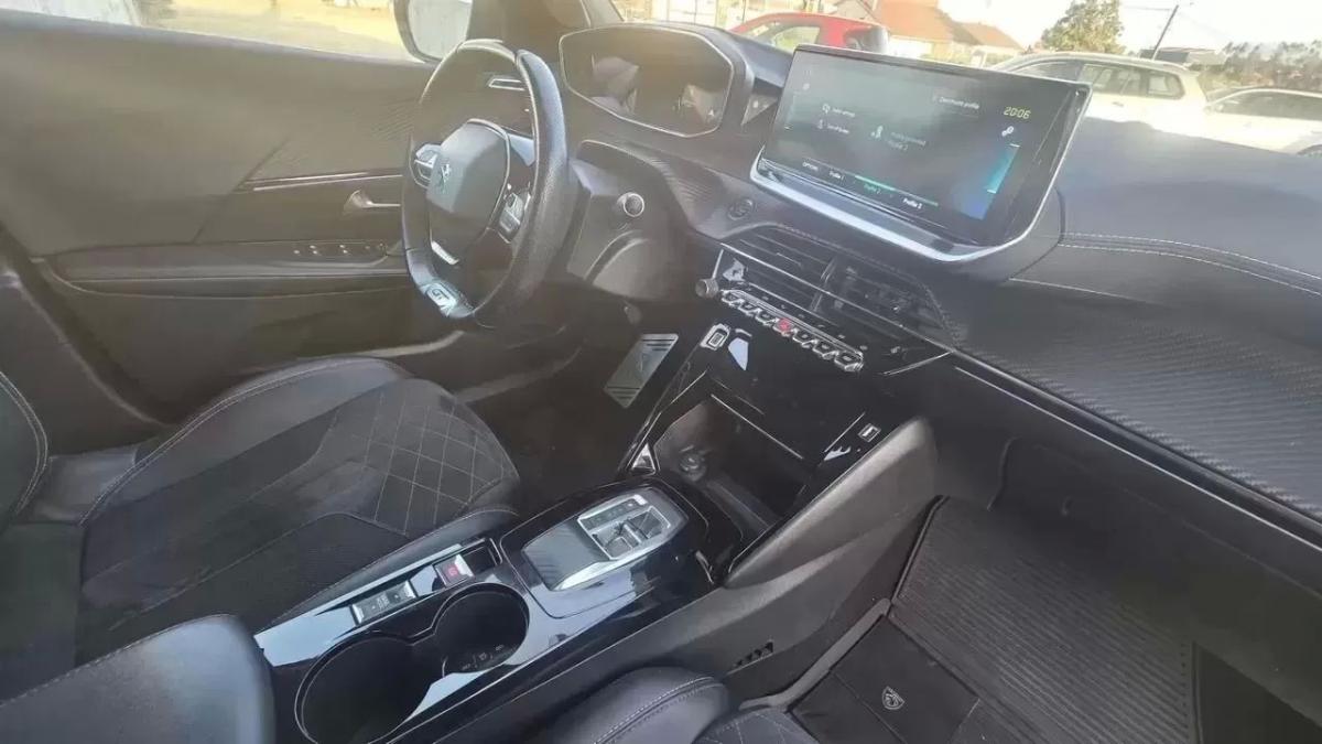 peugeot-e-2008-2022-eletrico-0cc