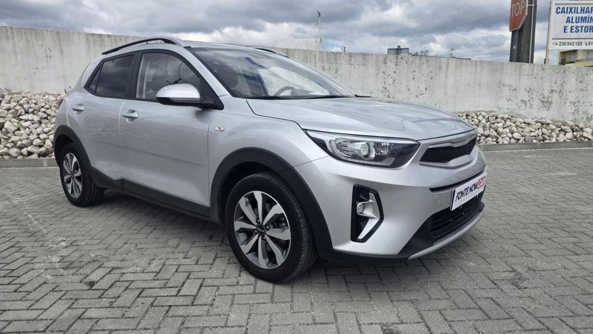kia-stonic-2023-gasolina-1197cc