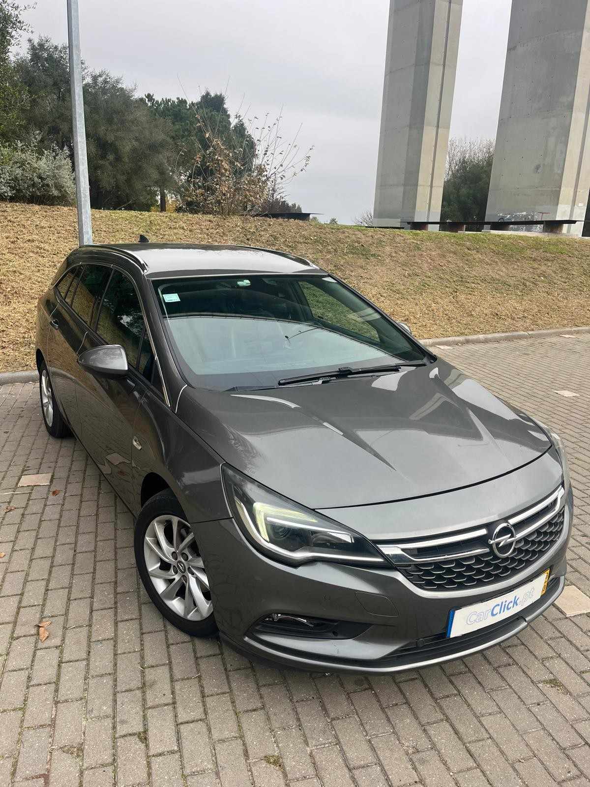 opel-astra-sport-tourer-2018-diesel-1598cc