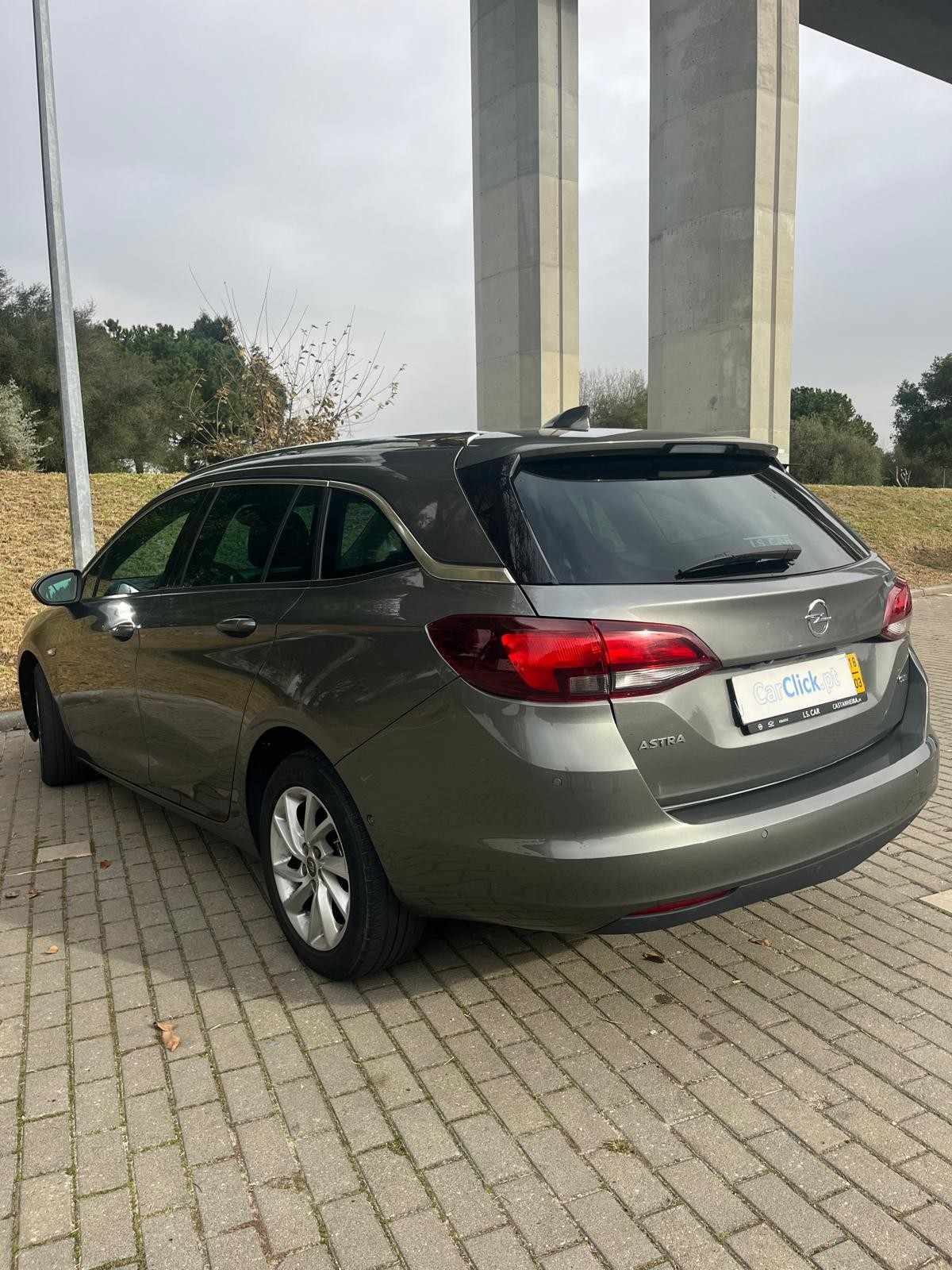 opel-astra-sport-tourer-2018-diesel-1598cc