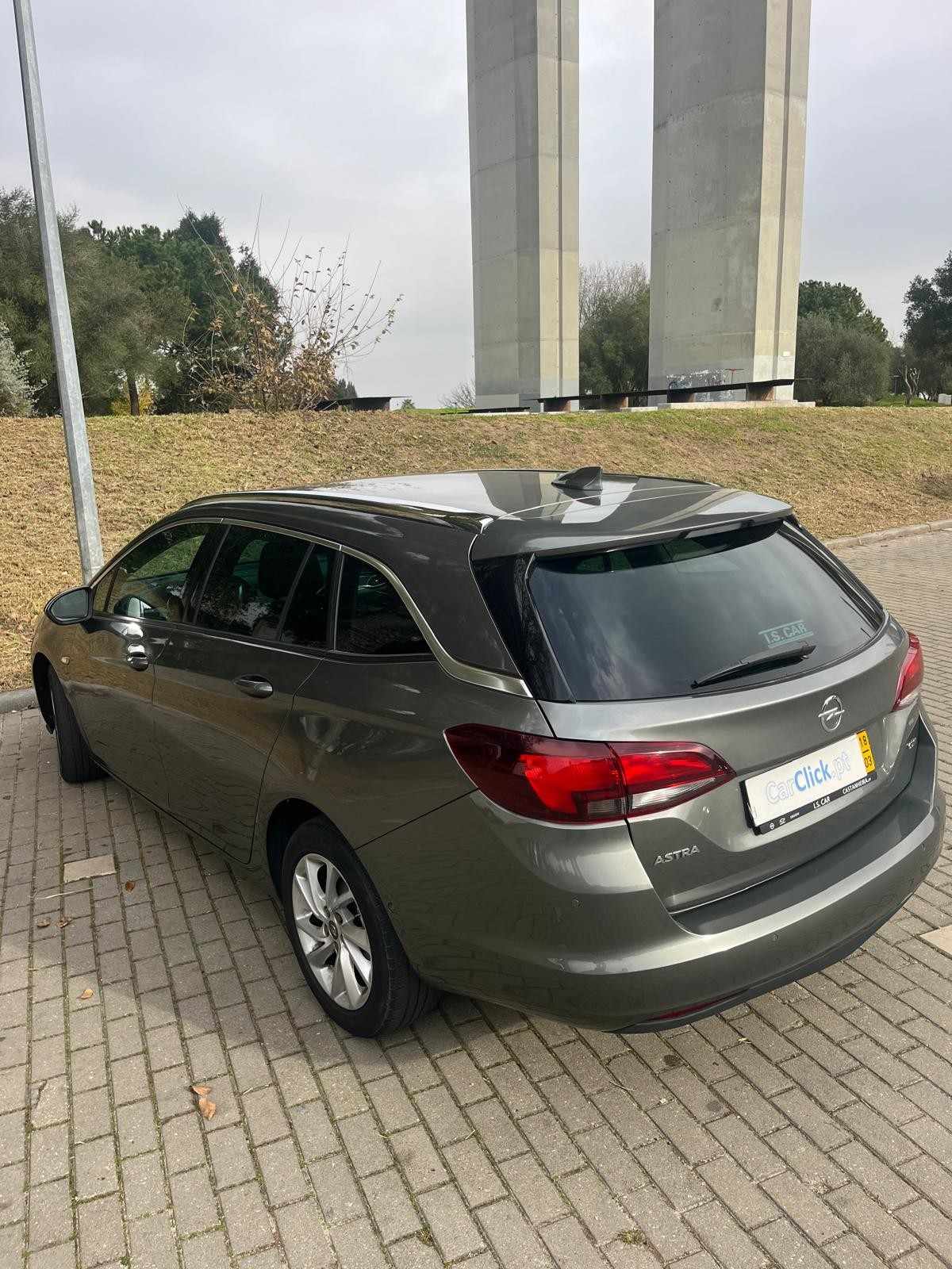 opel-astra-sport-tourer-2018-diesel-1598cc