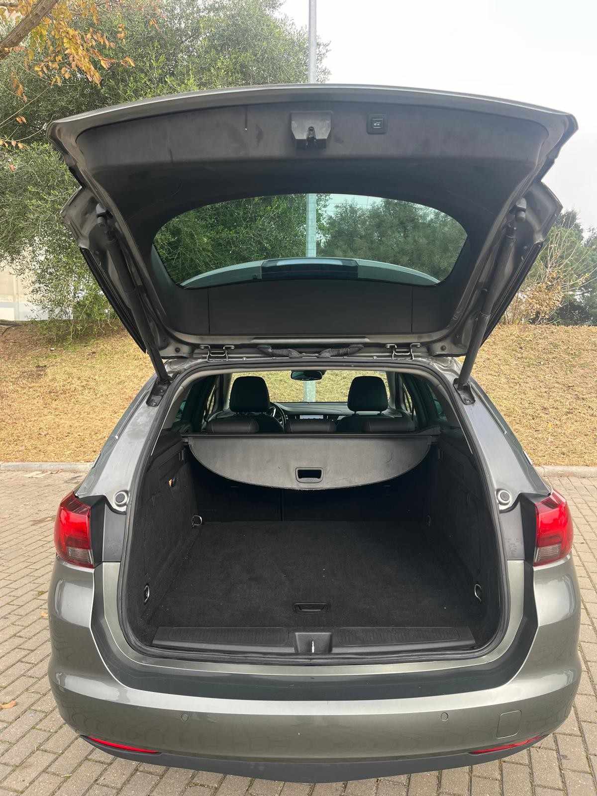 opel-astra-sport-tourer-2018-diesel-1598cc