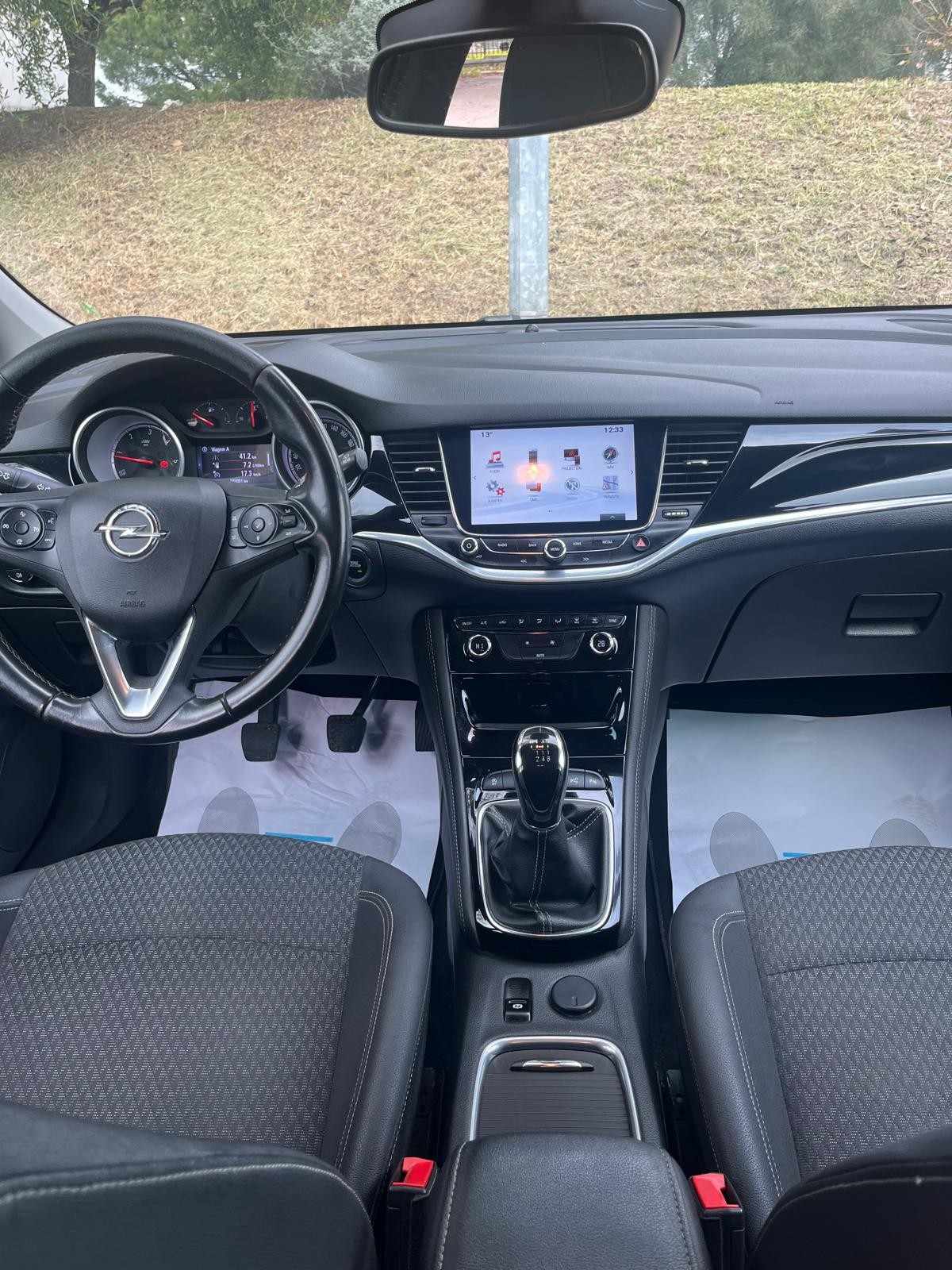 opel-astra-sport-tourer-2018-diesel-1598cc