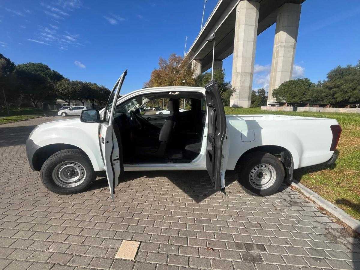 isuzu-d-max-2014-diesel-2499cc