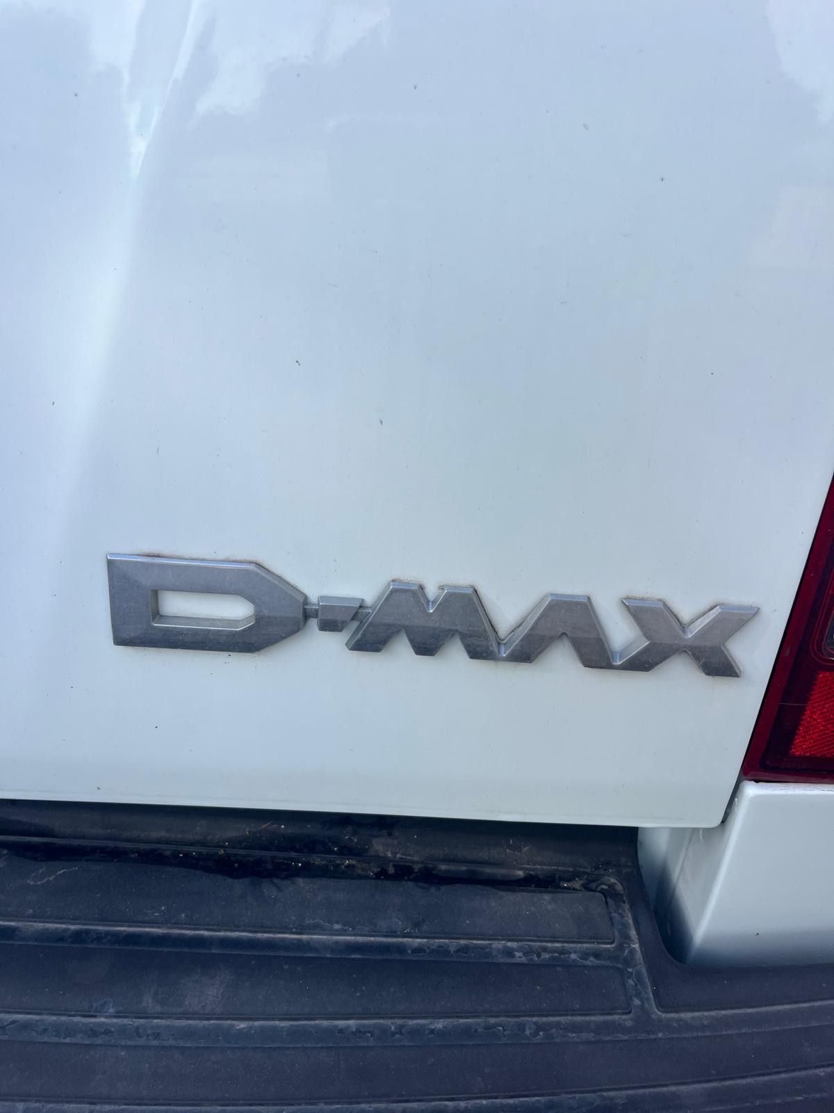 isuzu-d-max-2014-diesel-2499cc