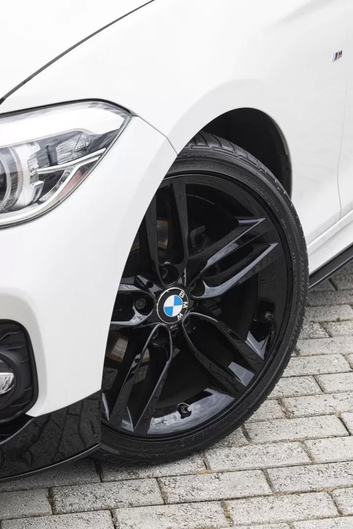 bmw-serie-1-2017-diesel-1496cc