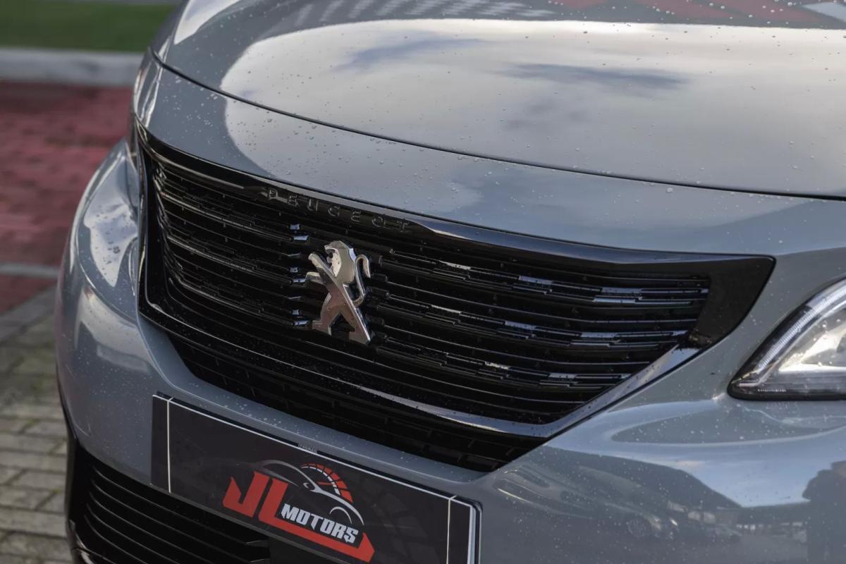 peugeot-5008-2019-diesel-1499cc