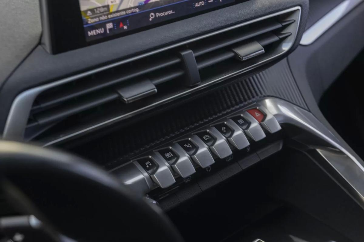 peugeot-5008-2019-diesel-1499cc