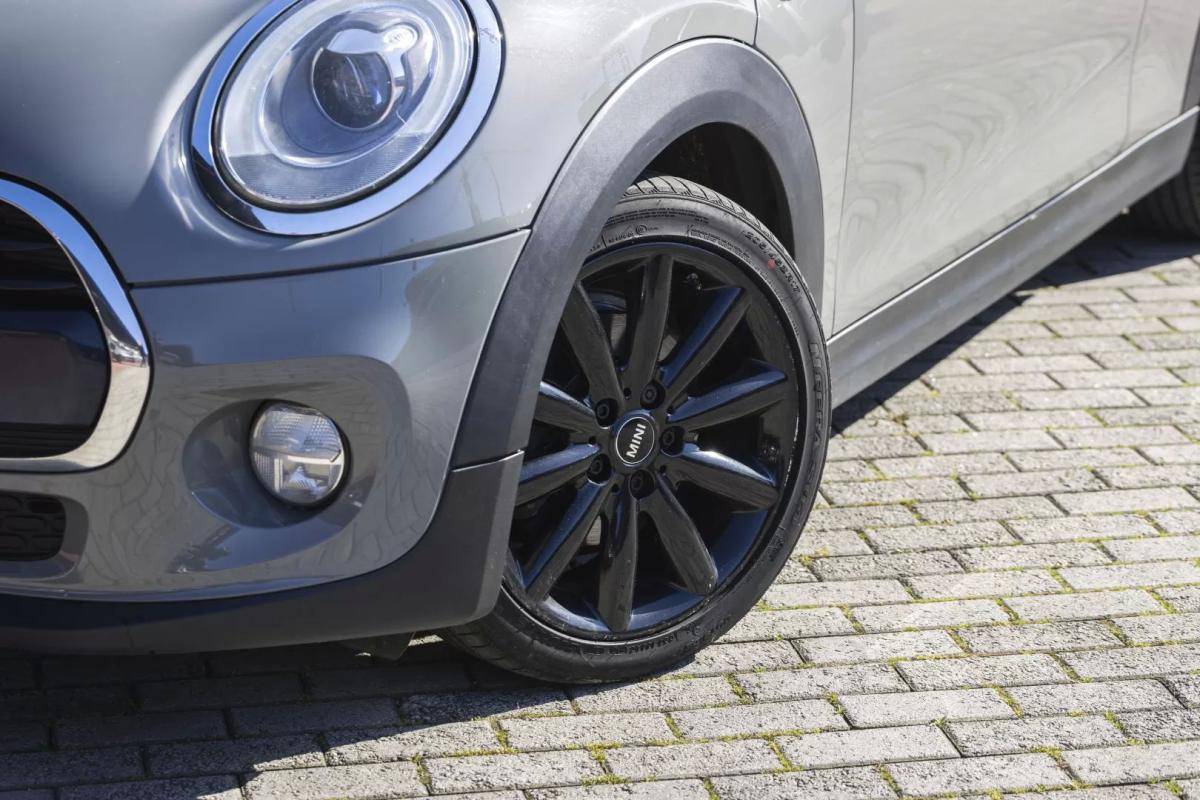 mini-cooper-d-2017-diesel-1496cc