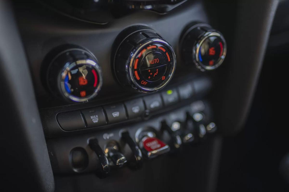 mini-cooper-d-2017-diesel-1496cc