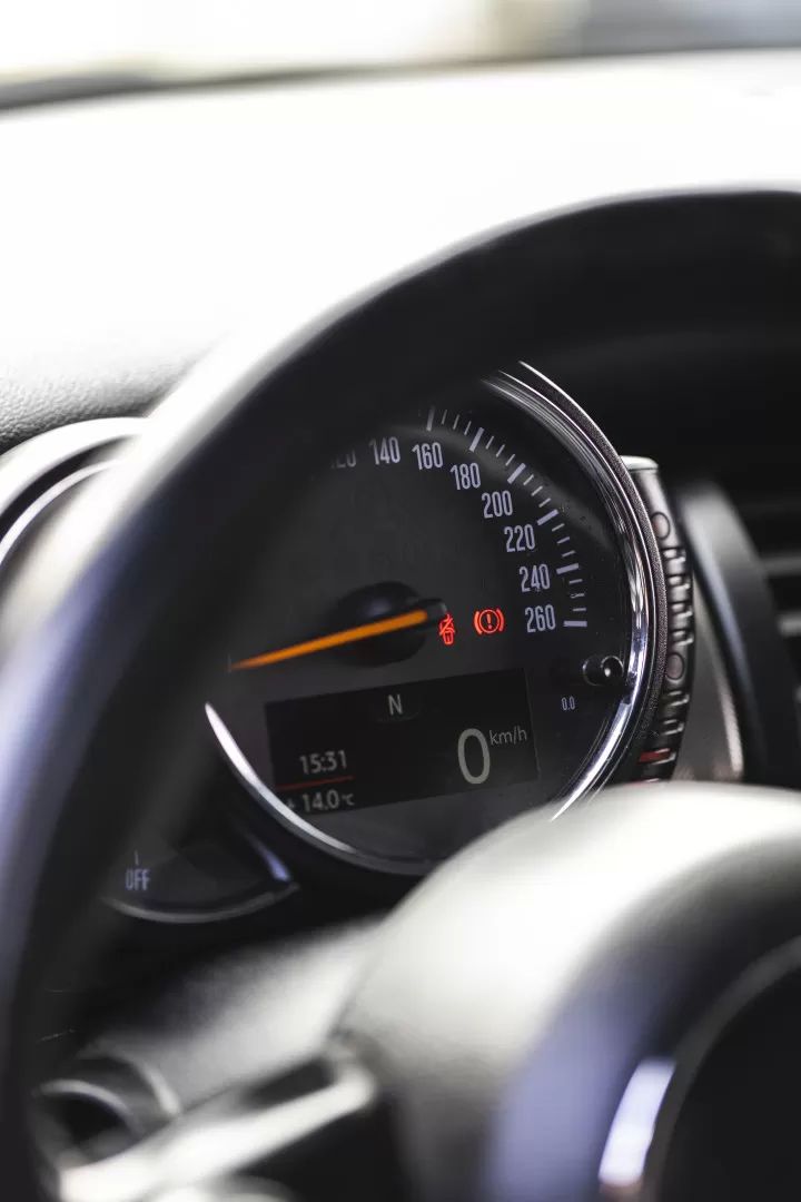 mini-hatch-2015-diesel-1496cc