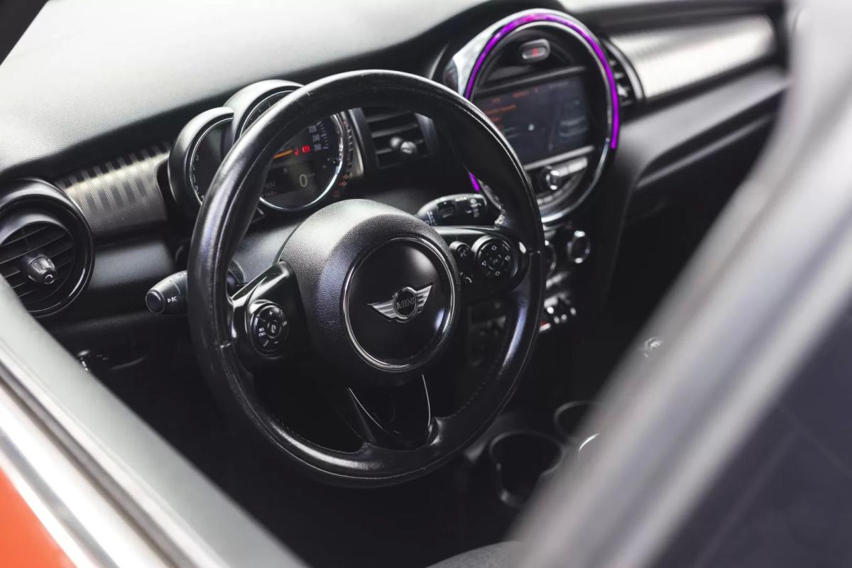 mini-hatch-2015-diesel-1496cc