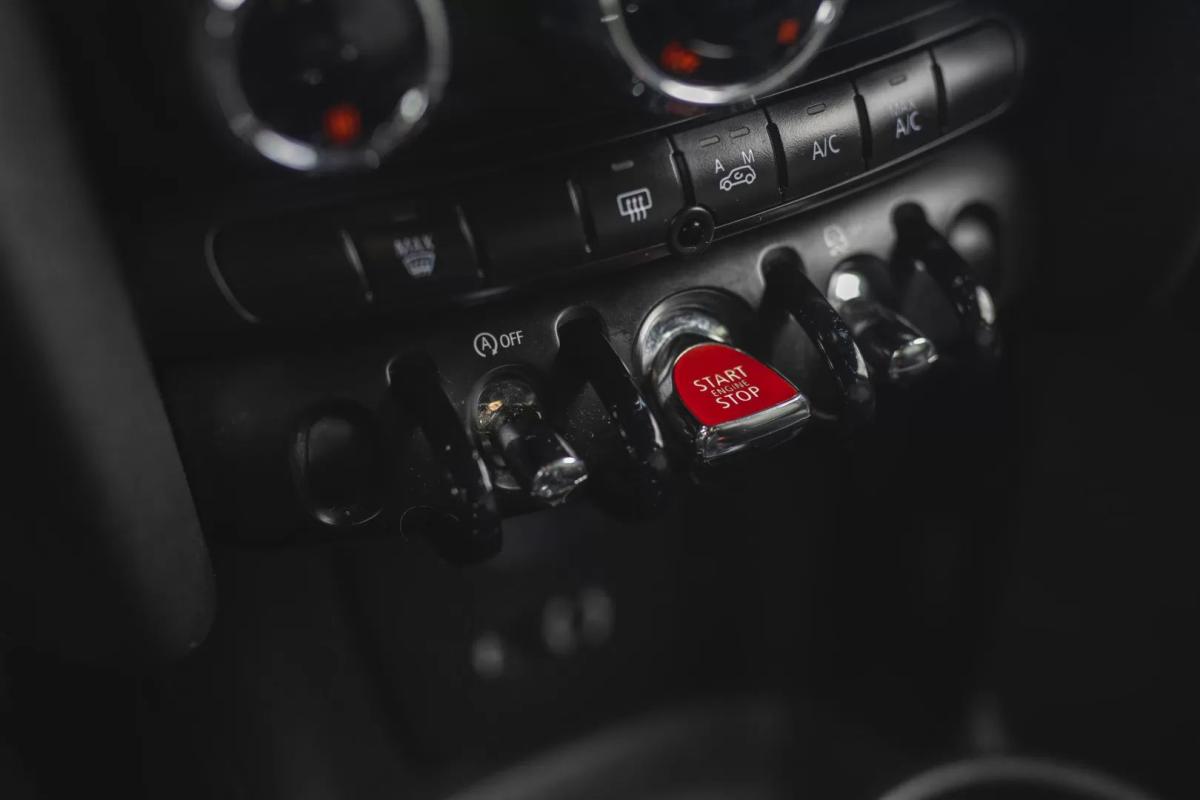 mini-hatch-2015-diesel-1496cc