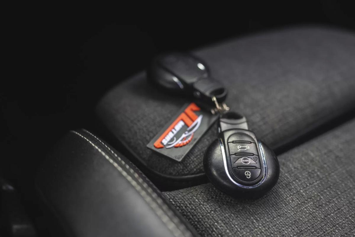 mini-hatch-2015-diesel-1496cc