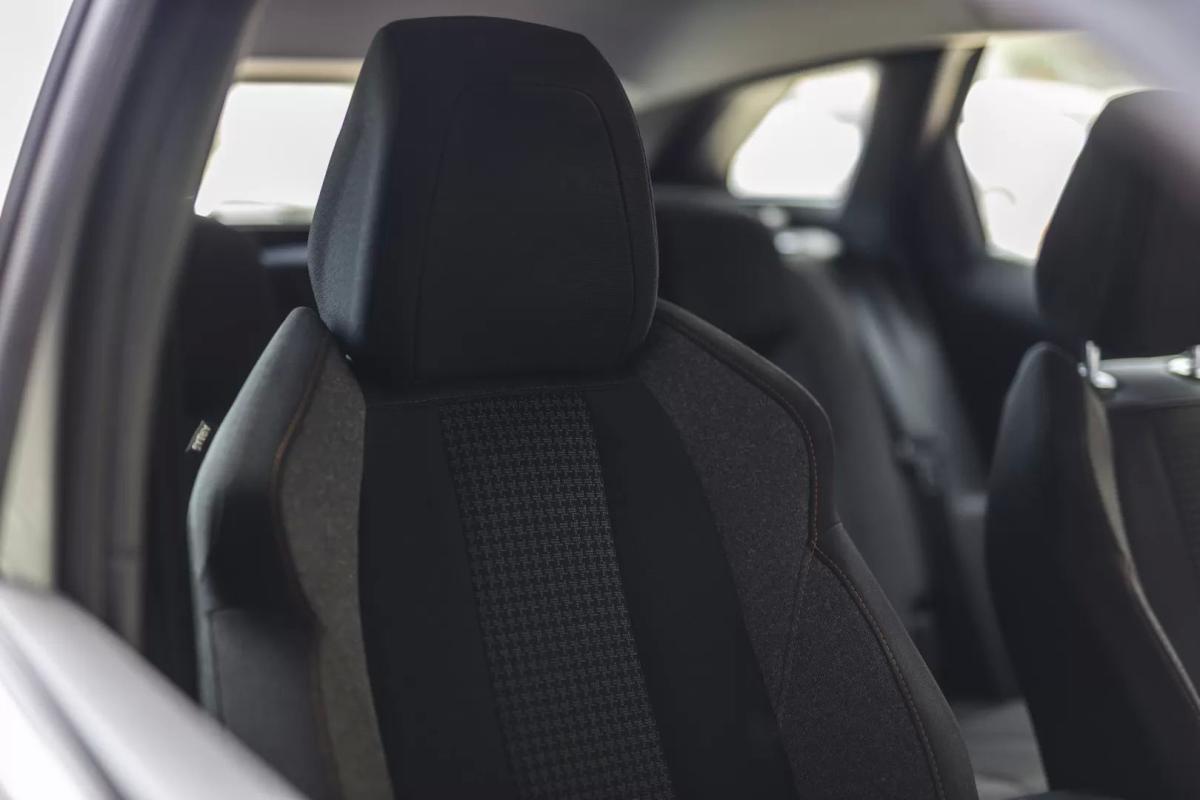 peugeot-3008-2021-diesel-1499cc