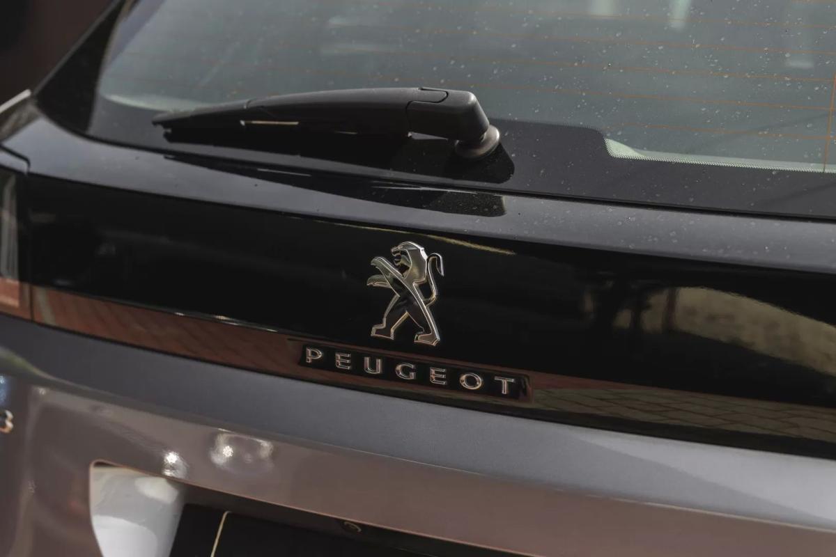 peugeot-3008-2021-diesel-1499cc