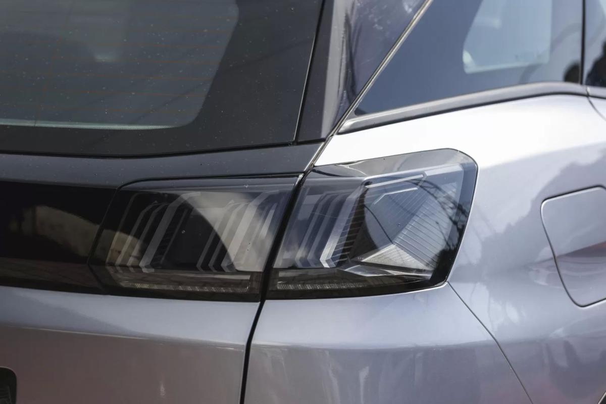 peugeot-3008-2021-diesel-1499cc