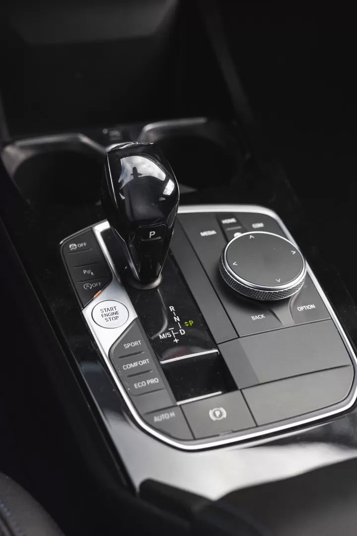 bmw-serie-1-2020-diesel-1496cc