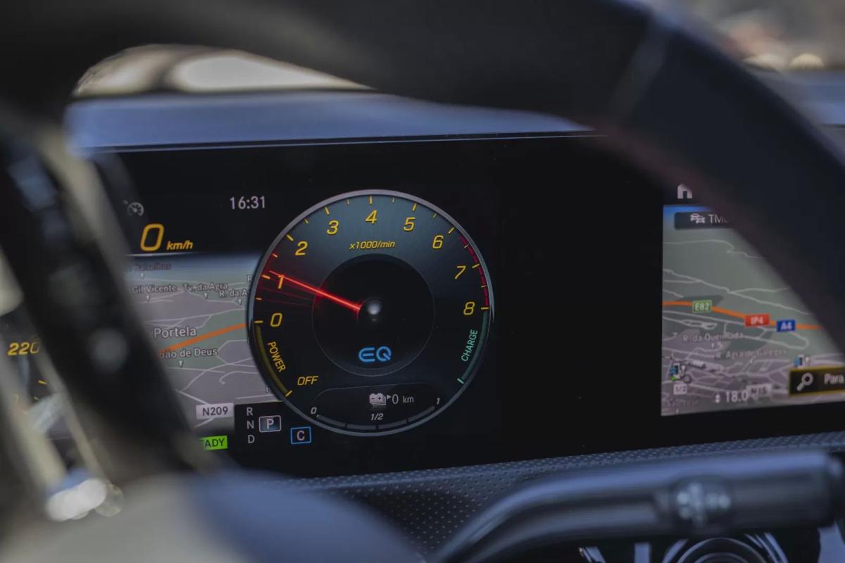 mercedes-benz-cla-2021-hibrido-1332cc