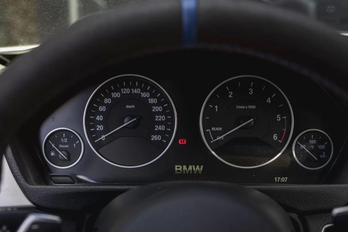 bmw-serie-3-2015-diesel-1995cc