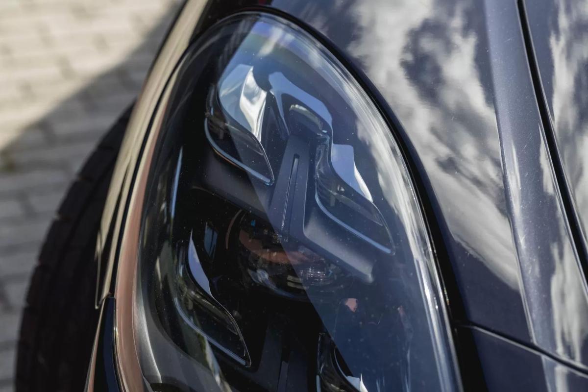 porsche-panamera-2019-hibrido-a-gasolina-2894cc