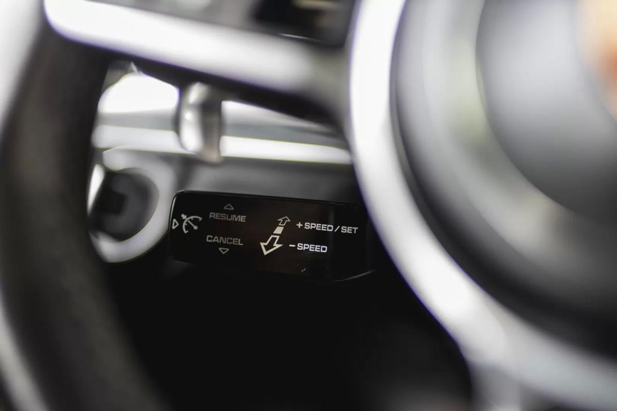 porsche-panamera-2019-hibrido-a-gasolina-2894cc
