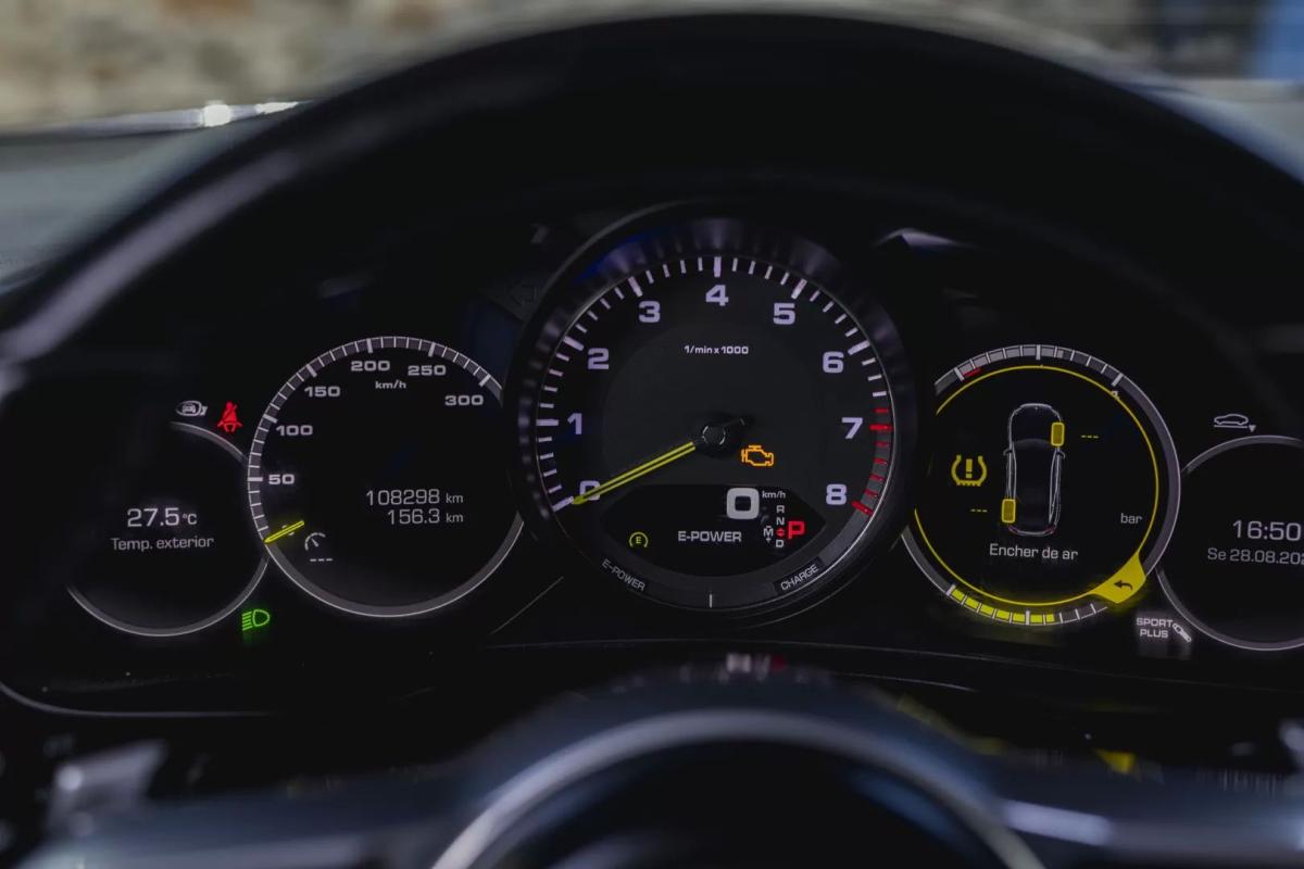 porsche-panamera-2019-hibrido-a-gasolina-2894cc