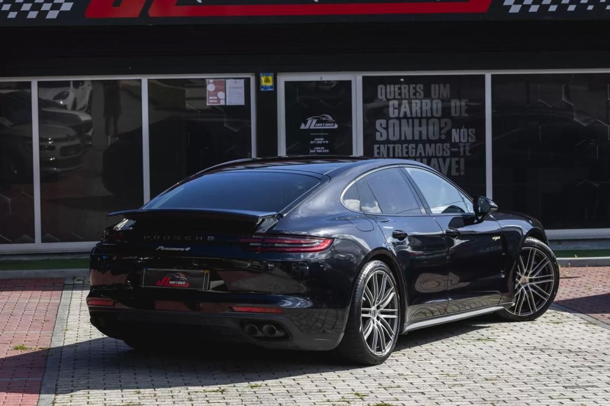 porsche-panamera-2019-hibrido-a-gasolina-2894cc