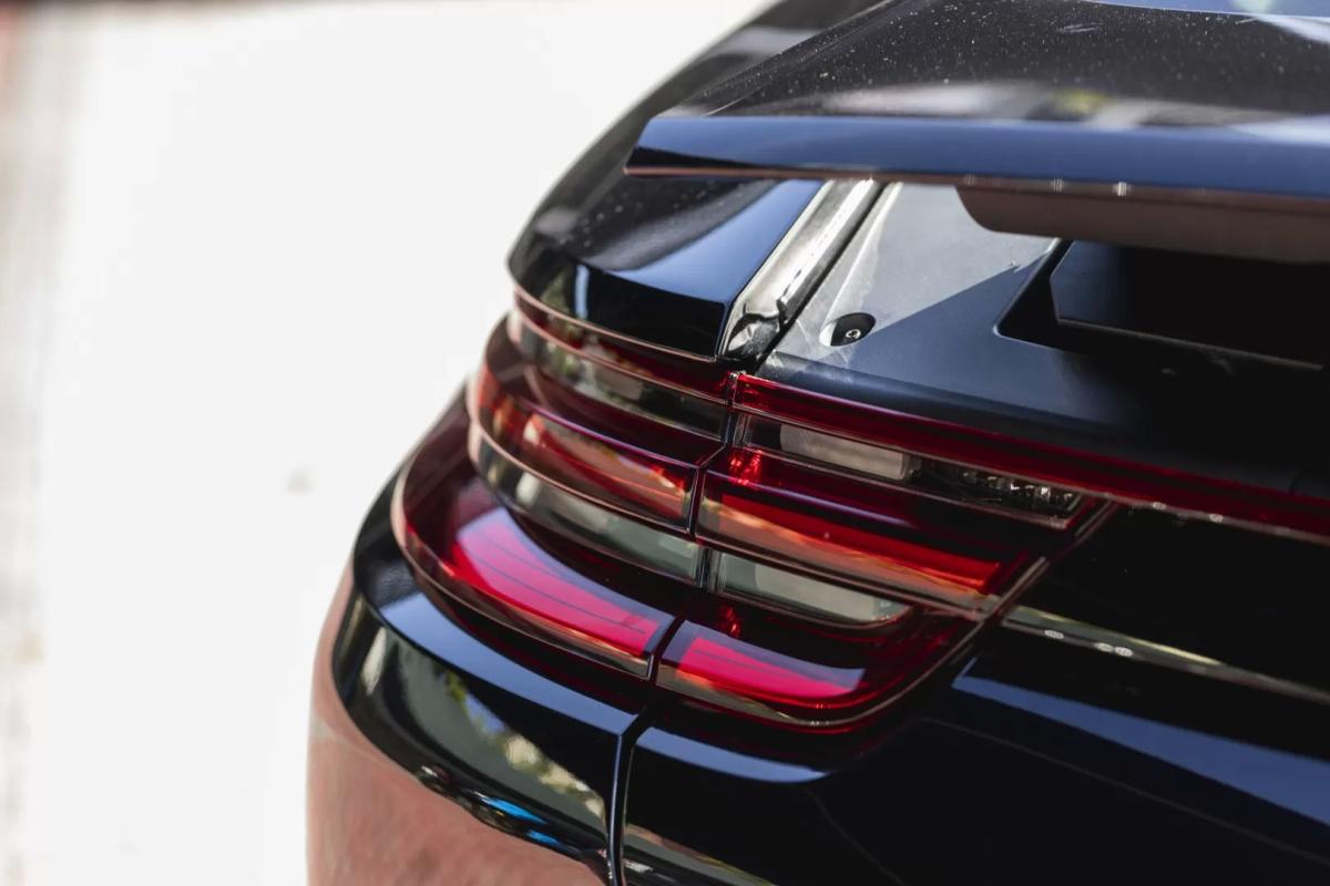 porsche-panamera-2019-hibrido-a-gasolina-2894cc